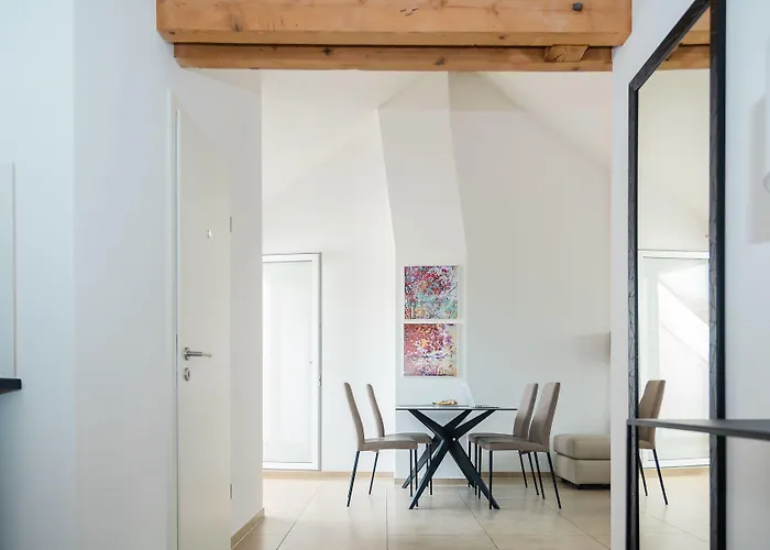 Апартаменты Furnished Homes