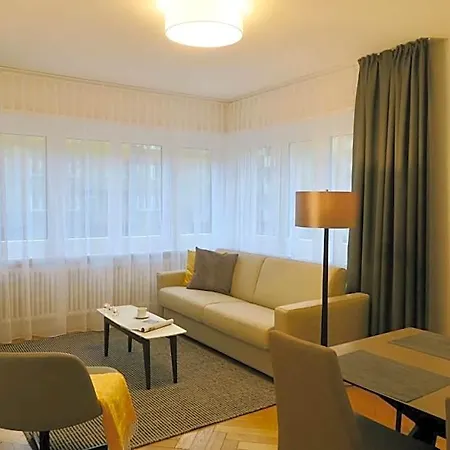 Furnished Homes ציריך