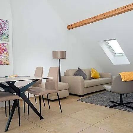 דירה Furnished Homes