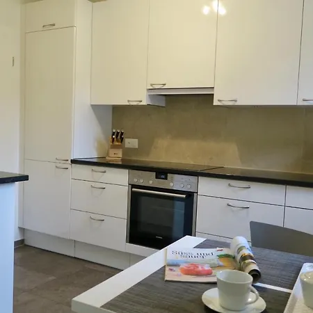 Furnished Homes شقة