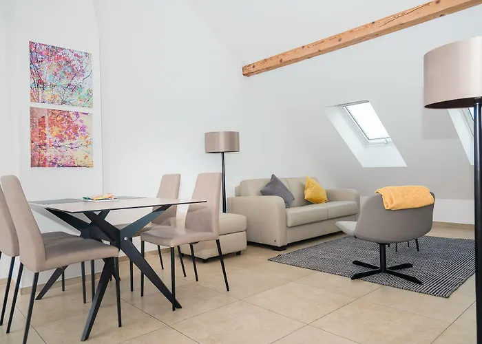 Furnished Homes Lägenhet