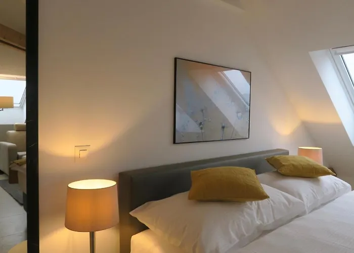 Apartment Furnished Homes *