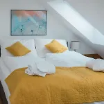 Furnished Homes *