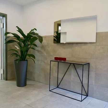 Furnished Homes Lejlighed