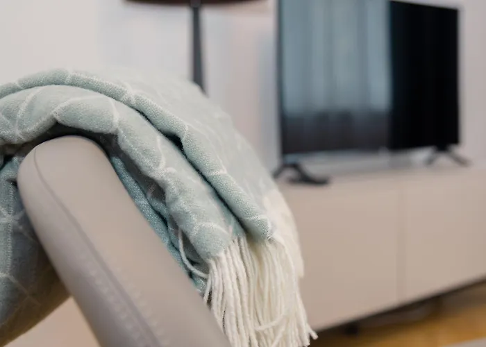 Lejlighed Furnished Homes *